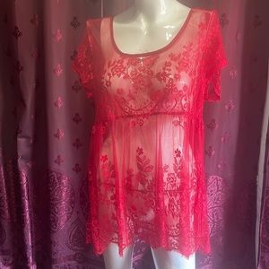 3/$20 Red Sheer Floral Lace Short Sleeve Size X-LARGE